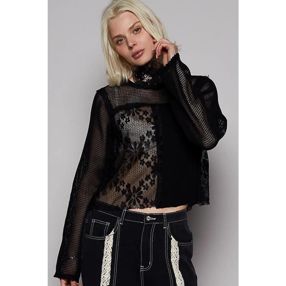 Round Neck Long Sleeve Lace Crochet Contrast Top